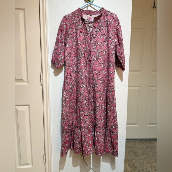 MOD’S Mahal Dresses & Skirts - MOD’s MahalPink and Gray Midi Sundress with Cuffed Sleeves and Mandarin Collar